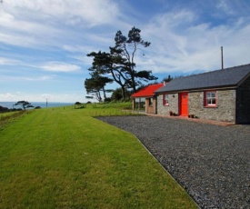 Holiday Home Cae Cwpwl