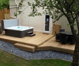 The Coachhouse - Cottage with Hot tub