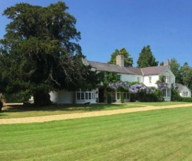 Glyn Isa Country House B&B and self catering Lodge