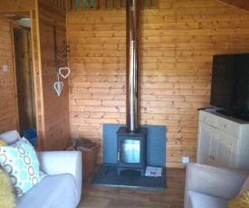 Dyfi Valley Log Cabin * By Seren Property*