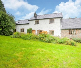 Vintage Holiday home in Welshpool with Garden