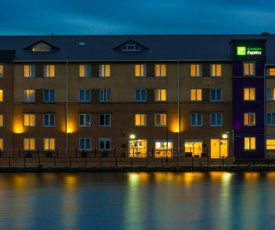 Holiday Inn Express Cardiff Bay, an IHG Hotel
