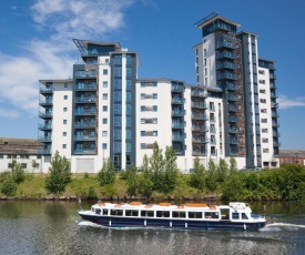 Waterside Apartments Cardiff Free Parking & Free Wi Fi